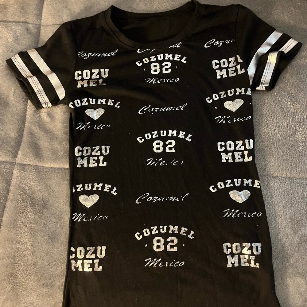From Cozumel Mexico! Size: Small Color: black with silver detail